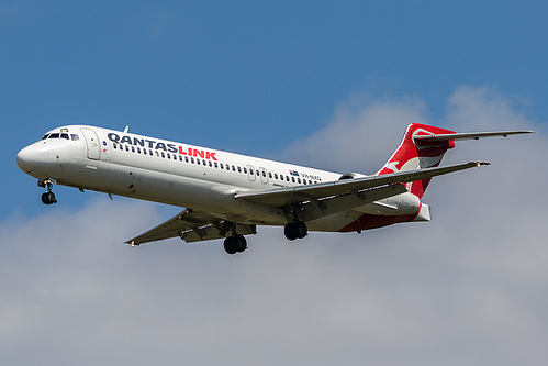 QantasLink Boeing 717-200 VH-NXQ at Melbourne International Airport (YMML/MEL) QantasLink Boeing 717-200 VH-NXQ at Melbourne International Airport (YMML/MEL)
