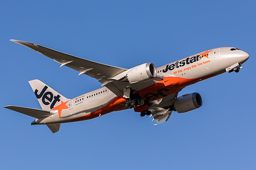 Jetstar Airways Boeing 787-8 VH-VKK at Melbourne International Airport (YMML/MEL) Jetstar Airways Boeing 787-8 VH-VKK at Melbourne International Airport (YMML/MEL)