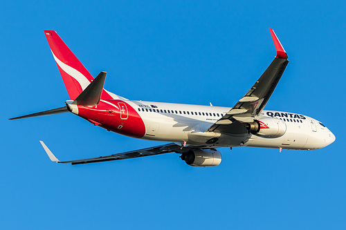Qantas Boeing 737-800 VH-VXL at Melbourne International Airport (YMML/MEL)