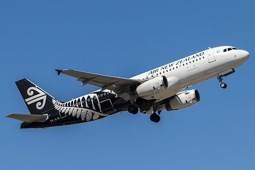 Air New Zealand Airbus A320-200 ZK-OJA at Melbourne International Airport (YMML/MEL)