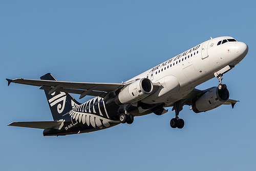Air New Zealand Airbus A320-200 ZK-OJC at Melbourne International Airport (YMML/MEL)