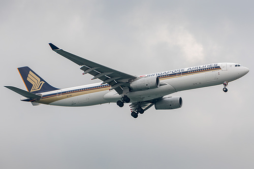 Singapore Airlines Airbus A330-300 9V-SSC at Singapore Changi Airport (WSSS/SIN) Singapore Airlines Airbus A330-300 9V-SSC at Singapore Changi Airport (WSSS/SIN)