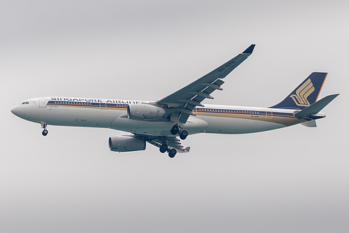 Singapore Airlines Airbus A330-300 9V-STB at Singapore Changi Airport (WSSS/SIN)