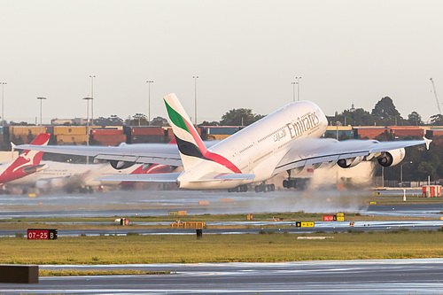 Emirates Airbus A380-800 A6-EDN at Sydney Kingsford Smith International Airport (YSSY/SYD)