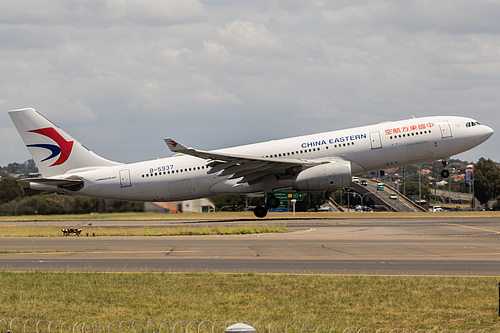 China Eastern Airlines Airbus A330-200 B-5937 at Sydney Kingsford Smith International Airport (YSSY/SYD) China Eastern Airlines Airbus A330-200 B-5937 at Sydney Kingsford Smith International Airport (YSSY/SYD)