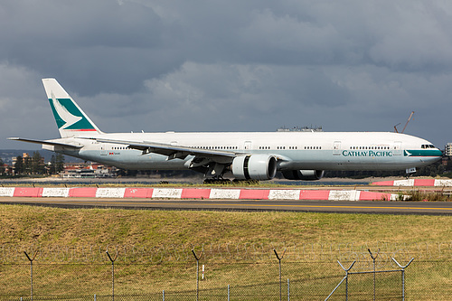 Cathay Pacific Boeing 777-300ER B-HNR at Sydney Kingsford Smith International Airport (YSSY/SYD) Cathay Pacific Boeing 777-300ER B-HNR at Sydney Kingsford Smith International Airport (YSSY/SYD)