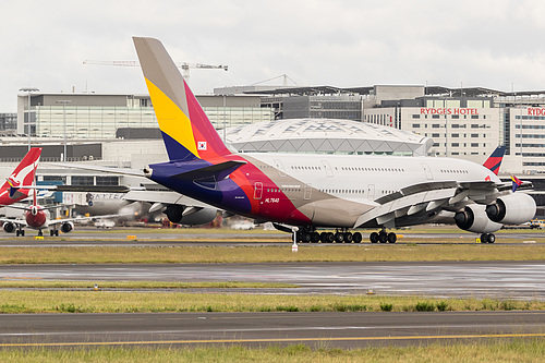 Asiana Airlines Airbus A380-800 HL7640 at Sydney Kingsford Smith International Airport (YSSY/SYD) Asiana Airlines Airbus A380-800 HL7640 at Sydney Kingsford Smith International Airport (YSSY/SYD)