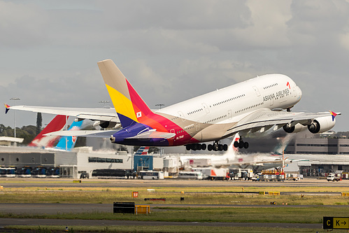 Asiana Airlines Airbus A380-800 HL7640 at Sydney Kingsford Smith International Airport (YSSY/SYD) Asiana Airlines Airbus A380-800 HL7640 at Sydney Kingsford Smith International Airport (YSSY/SYD)