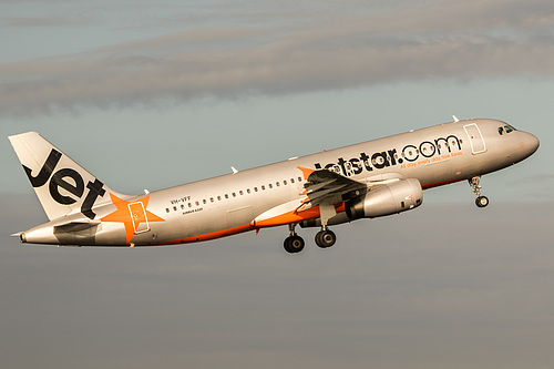 Jetstar Airways Airbus A320-200 VH-VFF at Sydney Kingsford Smith International Airport (YSSY/SYD) Jetstar Airways Airbus A320-200 VH-VFF at Sydney Kingsford Smith International Airport (YSSY/SYD)