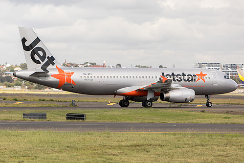 Jetstar Airways Airbus A320-200 VH-VFI at Sydney Kingsford Smith International Airport (YSSY/SYD) Jetstar Airways Airbus A320-200 VH-VFI at Sydney Kingsford Smith International Airport (YSSY/SYD)