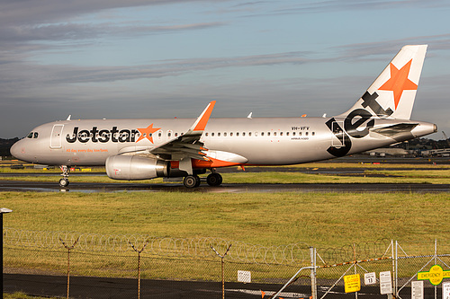 Jetstar Airways Airbus A320-200 VH-VFV at Sydney Kingsford Smith International Airport (YSSY/SYD)