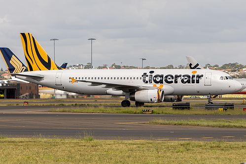 Tigerair Australia Airbus A320-200 VH-VNQ at Sydney Kingsford Smith International Airport (YSSY/SYD) Tigerair Australia Airbus A320-200 VH-VNQ at Sydney Kingsford Smith International Airport (YSSY/SYD)