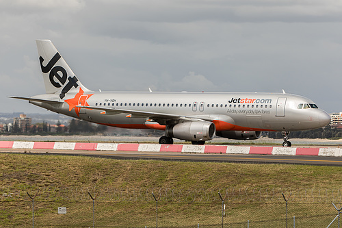 Jetstar Airways Airbus A320-200 VH-VQH at Sydney Kingsford Smith International Airport (YSSY/SYD) Jetstar Airways Airbus A320-200 VH-VQH at Sydney Kingsford Smith International Airport (YSSY/SYD)