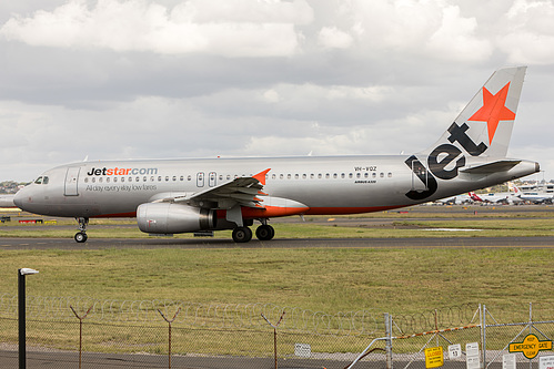 Jetstar Airways Airbus A320-200 VH-VQZ at Sydney Kingsford Smith International Airport (YSSY/SYD) Jetstar Airways Airbus A320-200 VH-VQZ at Sydney Kingsford Smith International Airport (YSSY/SYD)
