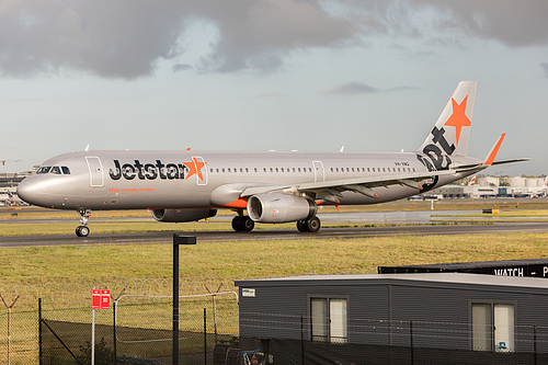 Jetstar Airways Airbus A321-200 VH-VWQ at Sydney Kingsford Smith International Airport (YSSY/SYD)