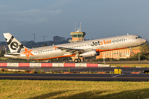 Jetstar Airways Airbus A321-200 VH-VWT at Sydney Kingsford Smith International Airport (YSSY/SYD)