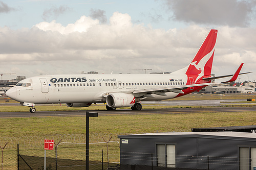 Qantas Boeing 737-800 VH-VXE at Sydney Kingsford Smith International Airport (YSSY/SYD)