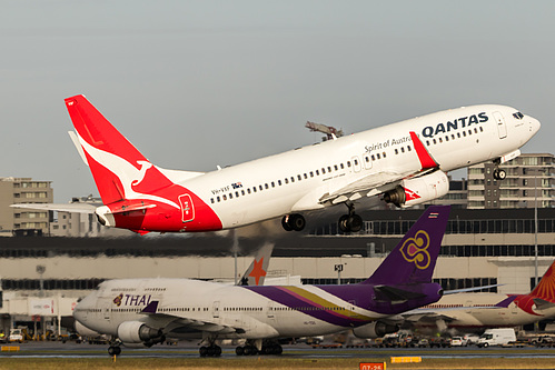 Qantas Boeing 737-800 VH-VXF at Sydney Kingsford Smith International Airport (YSSY/SYD)