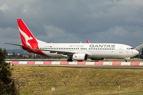 Qantas Boeing 737-800 VH-VYE at Sydney Kingsford Smith International Airport (YSSY/SYD)