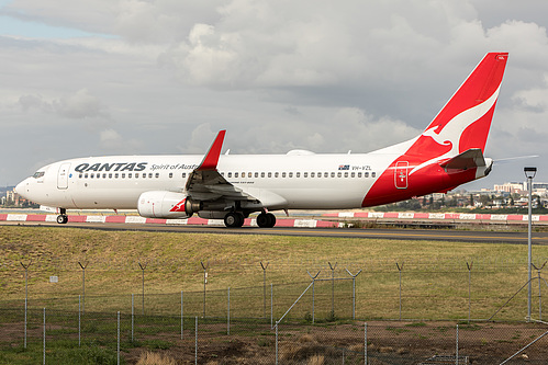 Qantas Boeing 737-800 VH-VZL at Sydney Kingsford Smith International Airport (YSSY/SYD)