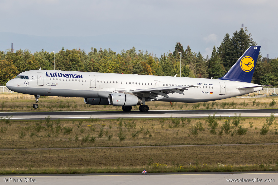 Lufthansa Airbus A321-200 D-AIDM at Frankfurt am Main International Airport (EDDF/FRA) Lufthansa Airbus A321-200 D-AIDM at Frankfurt am Main International Airport (EDDF/FRA)