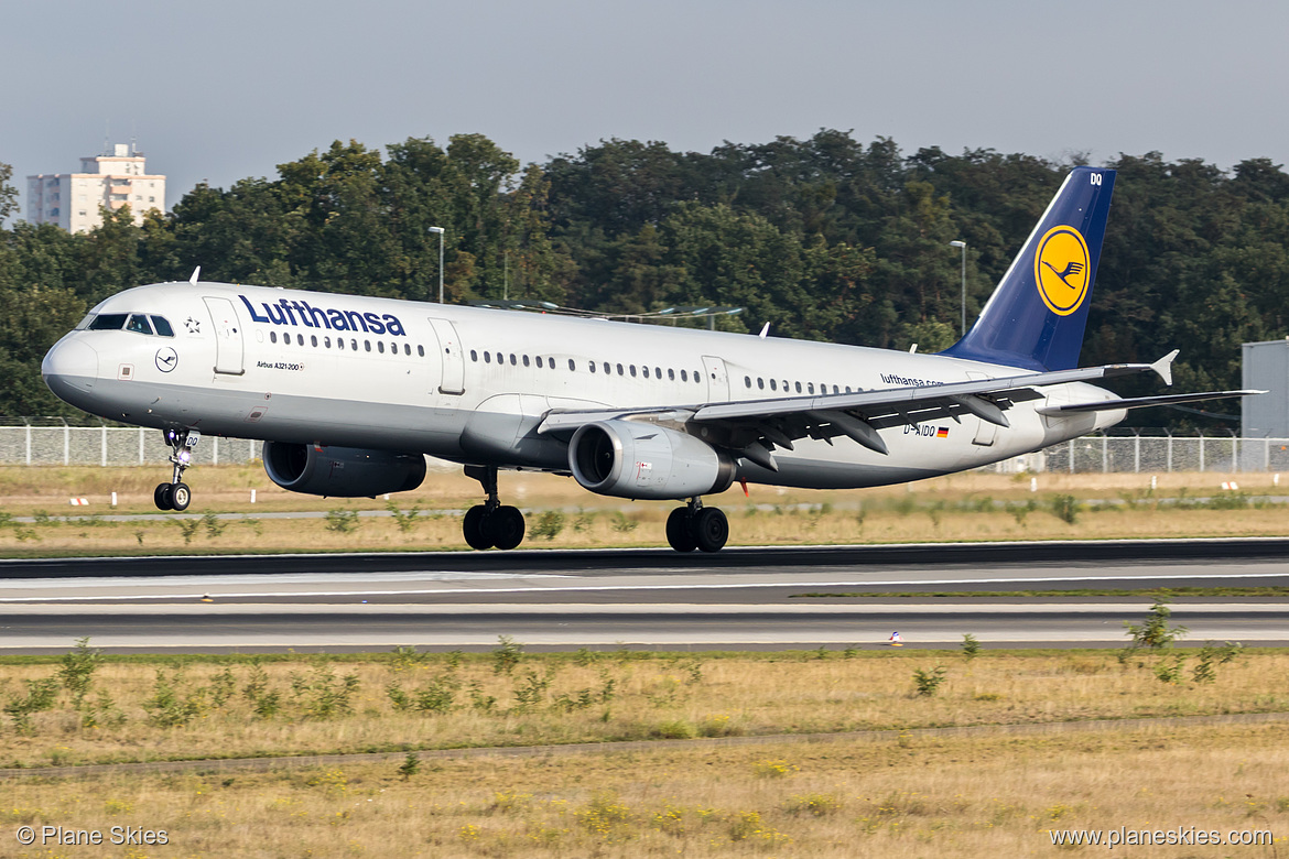 Lufthansa Airbus A321-200 D-AIDQ at Frankfurt am Main International Airport (EDDF/FRA) Lufthansa Airbus A321-200 D-AIDQ at Frankfurt am Main International Airport (EDDF/FRA)