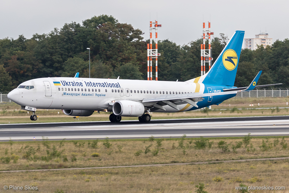 Ukraine International Airlines Boeing 737-800 UR-PSE at Frankfurt am Main International Airport (EDDF/FRA)