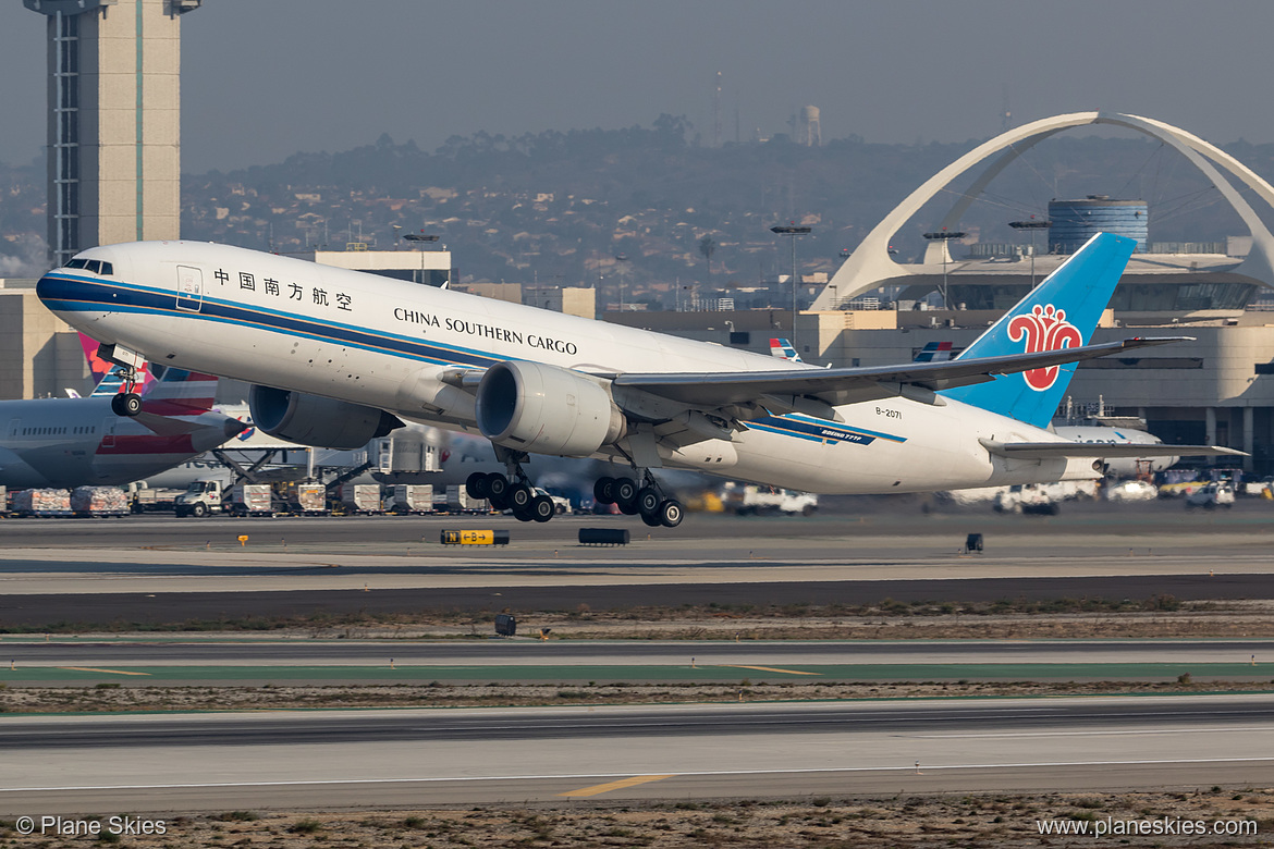 China Southern Airlines Boeing 777F B-2071 at Los Angeles International Airport (KLAX/LAX)