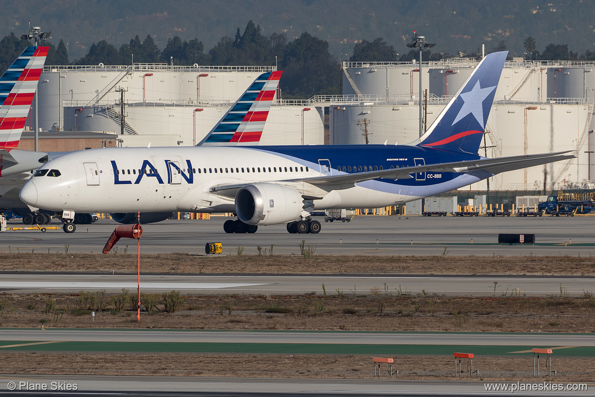 LATAM Chile Boeing 787-8 CC-BBB at Los Angeles International Airport (KLAX/LAX)