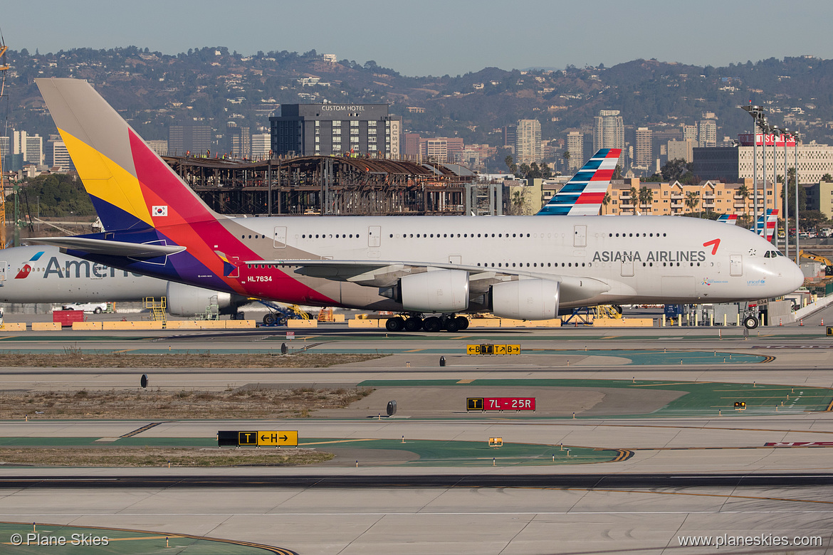Asiana Airlines Airbus A380-800 HL7634 at Los Angeles International Airport (KLAX/LAX) Asiana Airlines Airbus A380-800 HL7634 at Los Angeles International Airport (KLAX/LAX)