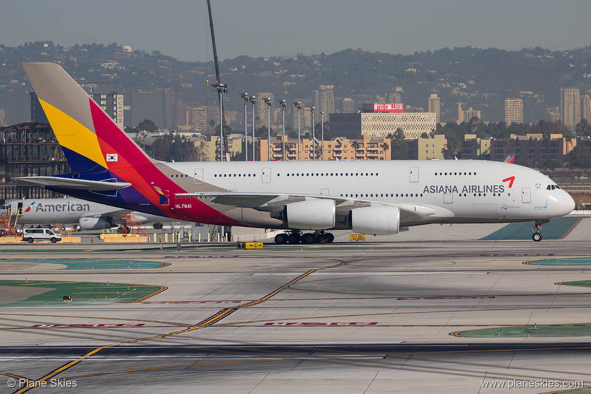 Asiana Airlines Airbus A380-800 HL7641 at Los Angeles International Airport (KLAX/LAX) Asiana Airlines Airbus A380-800 HL7641 at Los Angeles International Airport (KLAX/LAX)