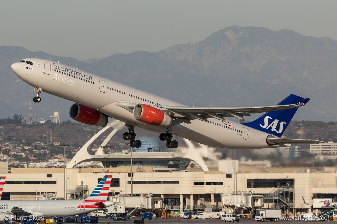 Scandinavian Airlines Airbus A330-300 LN-RKR at Los Angeles International Airport (KLAX/LAX)