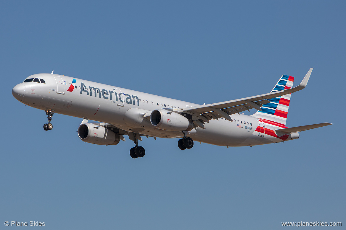 American Airlines Airbus A321-200 N101NN at Los Angeles International Airport (KLAX/LAX)