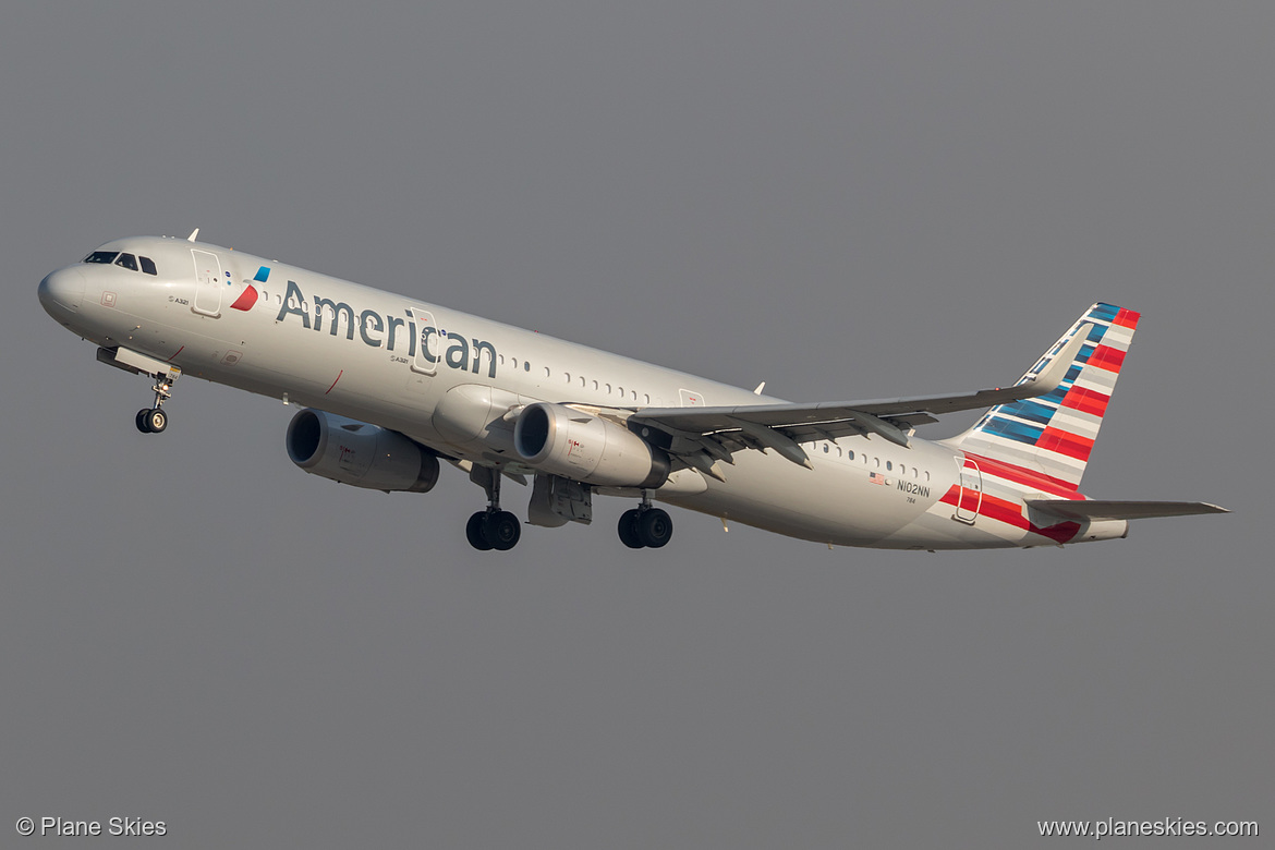 American Airlines Airbus A321-200 N102NN at Los Angeles International Airport (KLAX/LAX) American Airlines Airbus A321-200 N102NN at Los Angeles International Airport (KLAX/LAX)