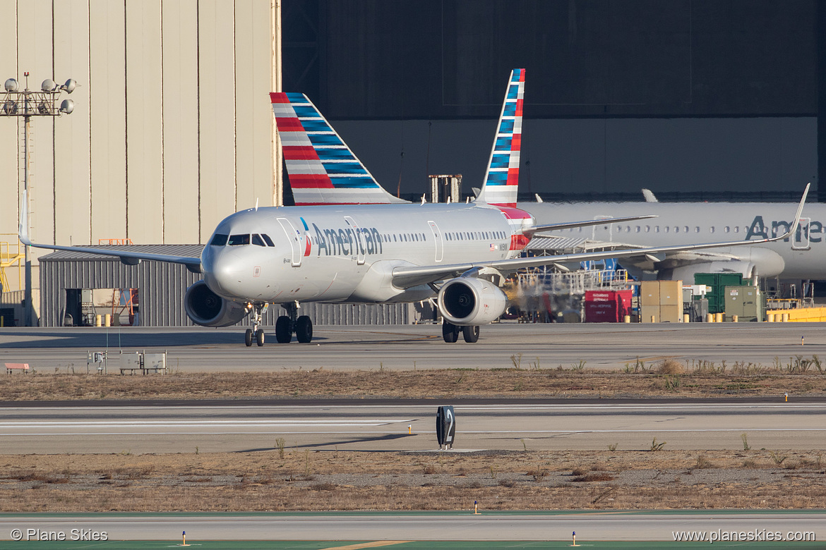 American Airlines Airbus A321-200 N119NN at Los Angeles International Airport (KLAX/LAX) American Airlines Airbus A321-200 N119NN at Los Angeles International Airport (KLAX/LAX)