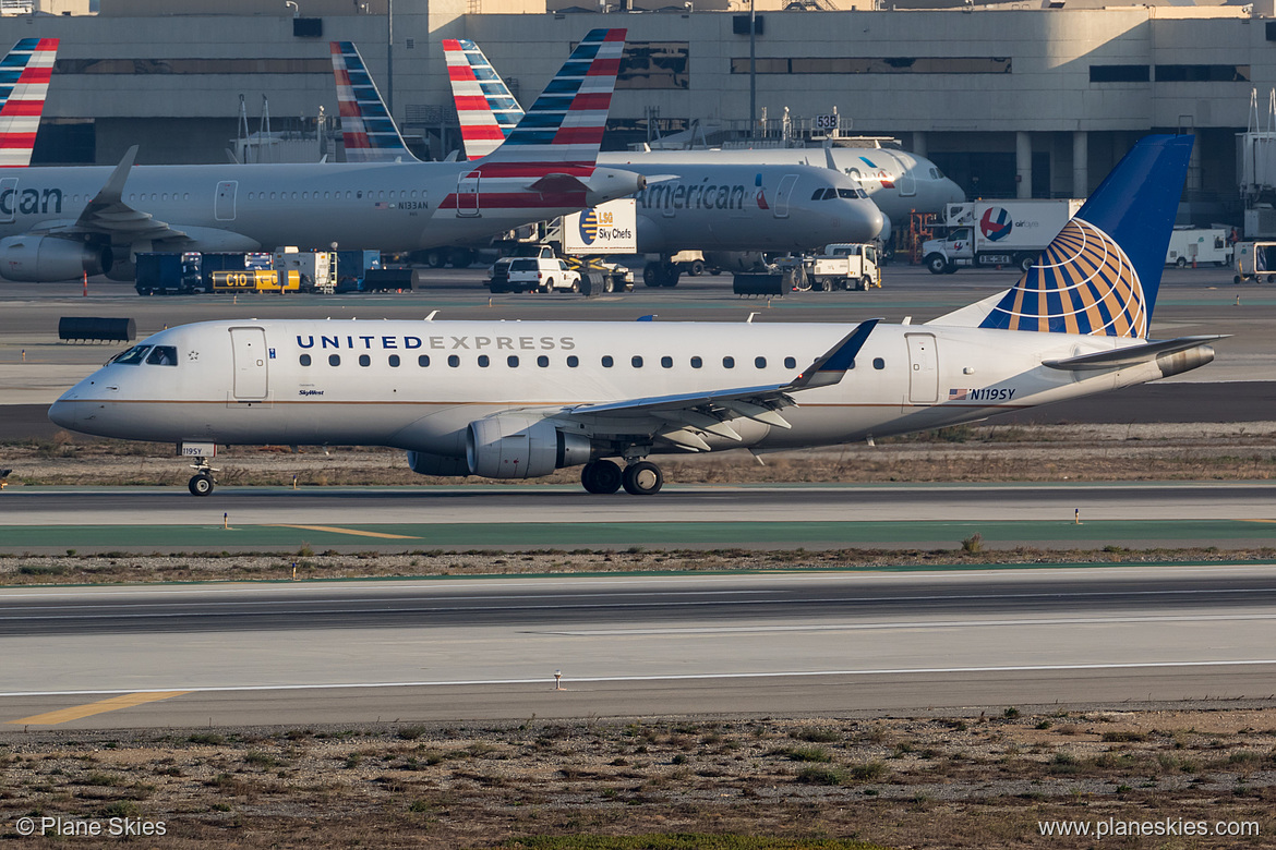 SkyWest Airlines Embraer ERJ-175 N119SY at Los Angeles International Airport (KLAX/LAX) SkyWest Airlines Embraer ERJ-175 N119SY at Los Angeles International Airport (KLAX/LAX)