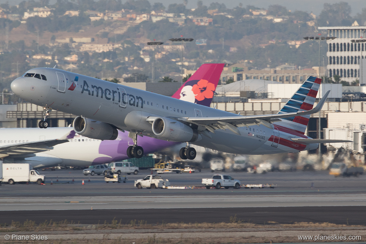 American Airlines Airbus A321-200 N120EE at Los Angeles International Airport (KLAX/LAX) American Airlines Airbus A321-200 N120EE at Los Angeles International Airport (KLAX/LAX)