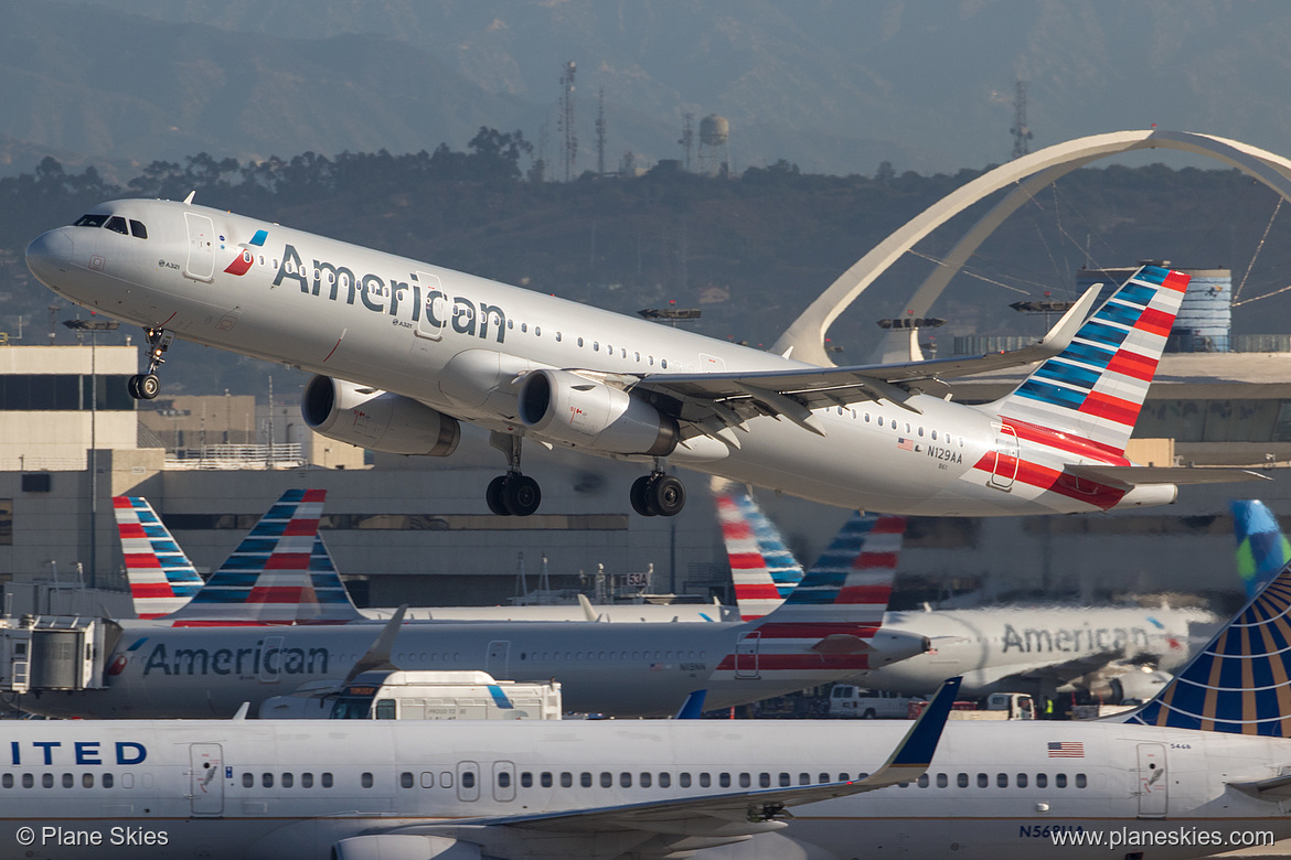 American Airlines Airbus A321-200 N129AA at Los Angeles International Airport (KLAX/LAX)