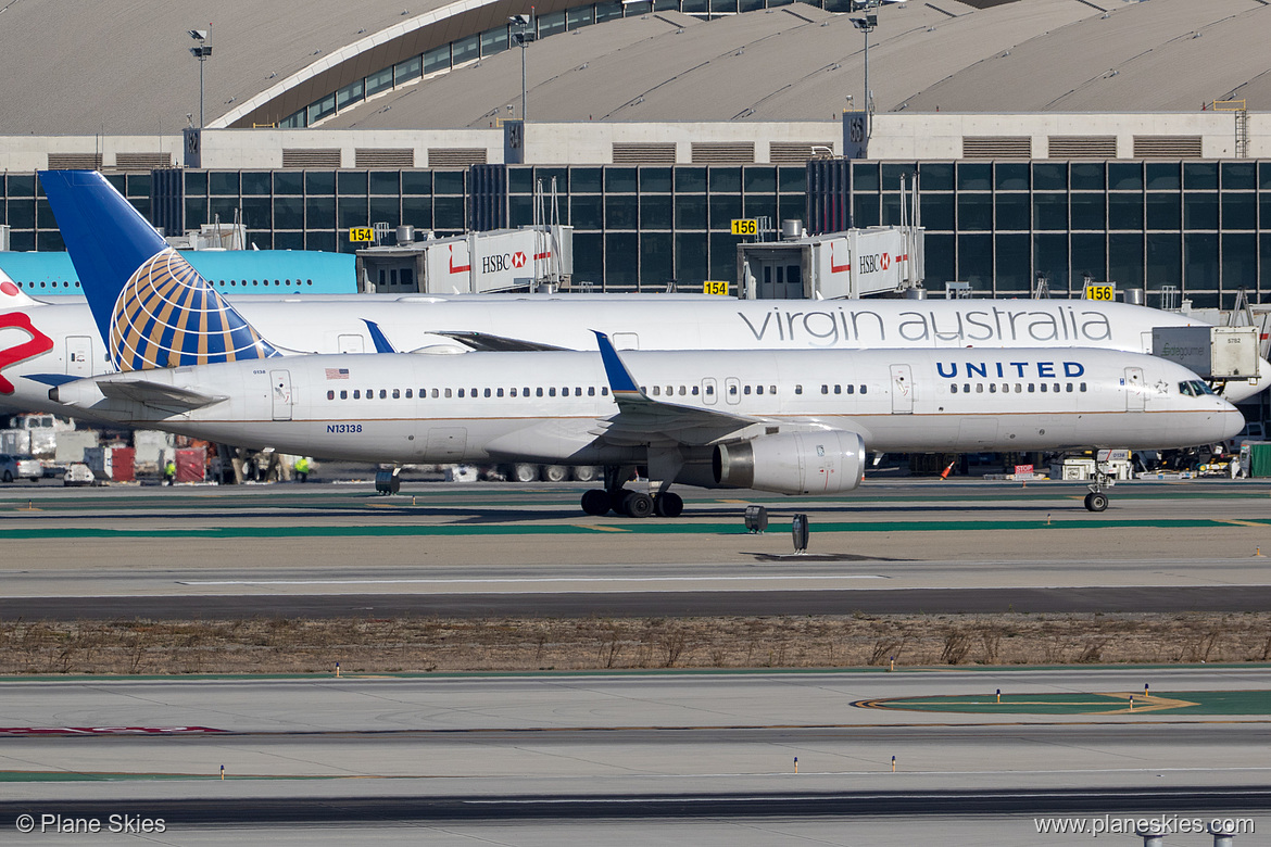 United Airlines Boeing 757-200 N13138 at Los Angeles International Airport (KLAX/LAX) United Airlines Boeing 757-200 N13138 at Los Angeles International Airport (KLAX/LAX)