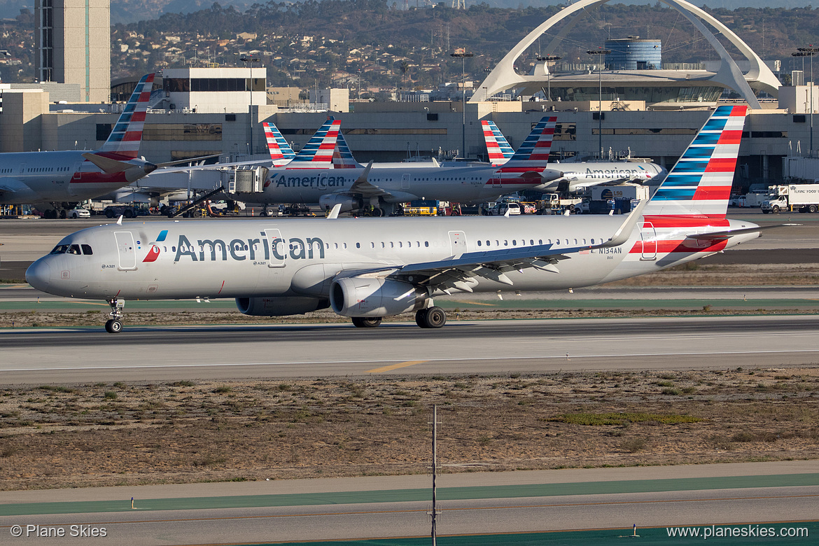 American Airlines Airbus A321-200 N134AN at Los Angeles International Airport (KLAX/LAX) American Airlines Airbus A321-200 N134AN at Los Angeles International Airport (KLAX/LAX)