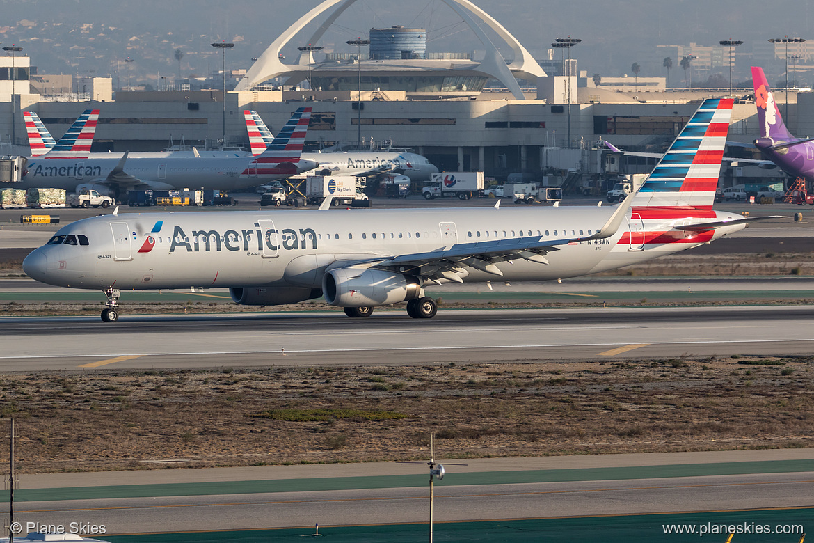 American Airlines Airbus A321-200 N143AN at Los Angeles International Airport (KLAX/LAX)