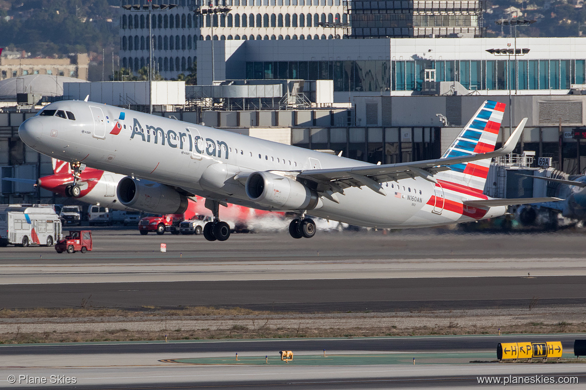 American Airlines Airbus A321-200 N160AN at Los Angeles International Airport (KLAX/LAX)