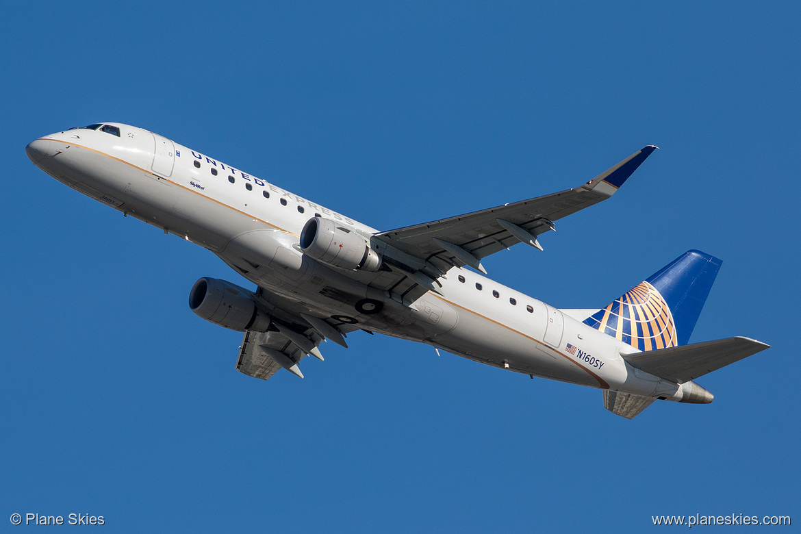 SkyWest Airlines Embraer ERJ-175 N160SY at Los Angeles International Airport (KLAX/LAX) SkyWest Airlines Embraer ERJ-175 N160SY at Los Angeles International Airport (KLAX/LAX)