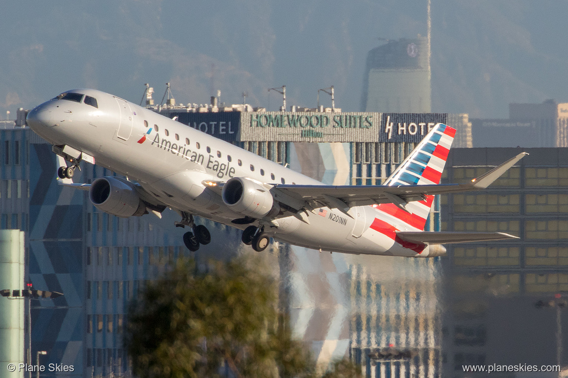 Compass Airlines Embraer ERJ-175 N201NN at Los Angeles International Airport (KLAX/LAX)