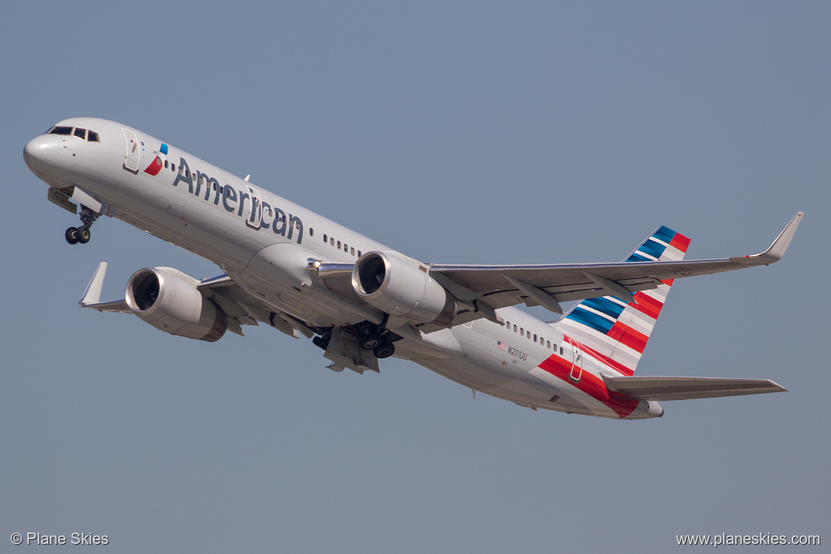 American Airlines Boeing 757-200 N201UU at Los Angeles International Airport (KLAX/LAX)