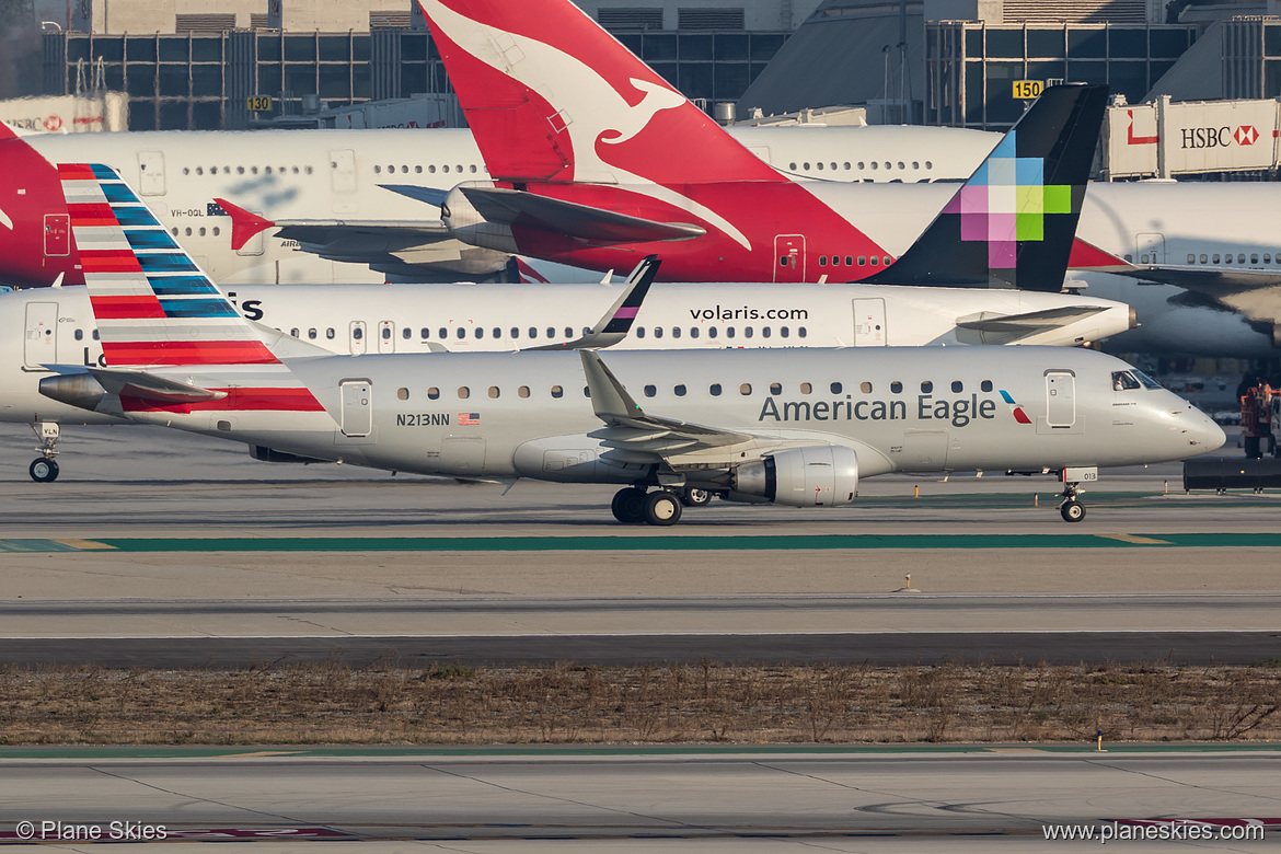 Compass Airlines Embraer ERJ-175 N213NN at Los Angeles International Airport (KLAX/LAX)