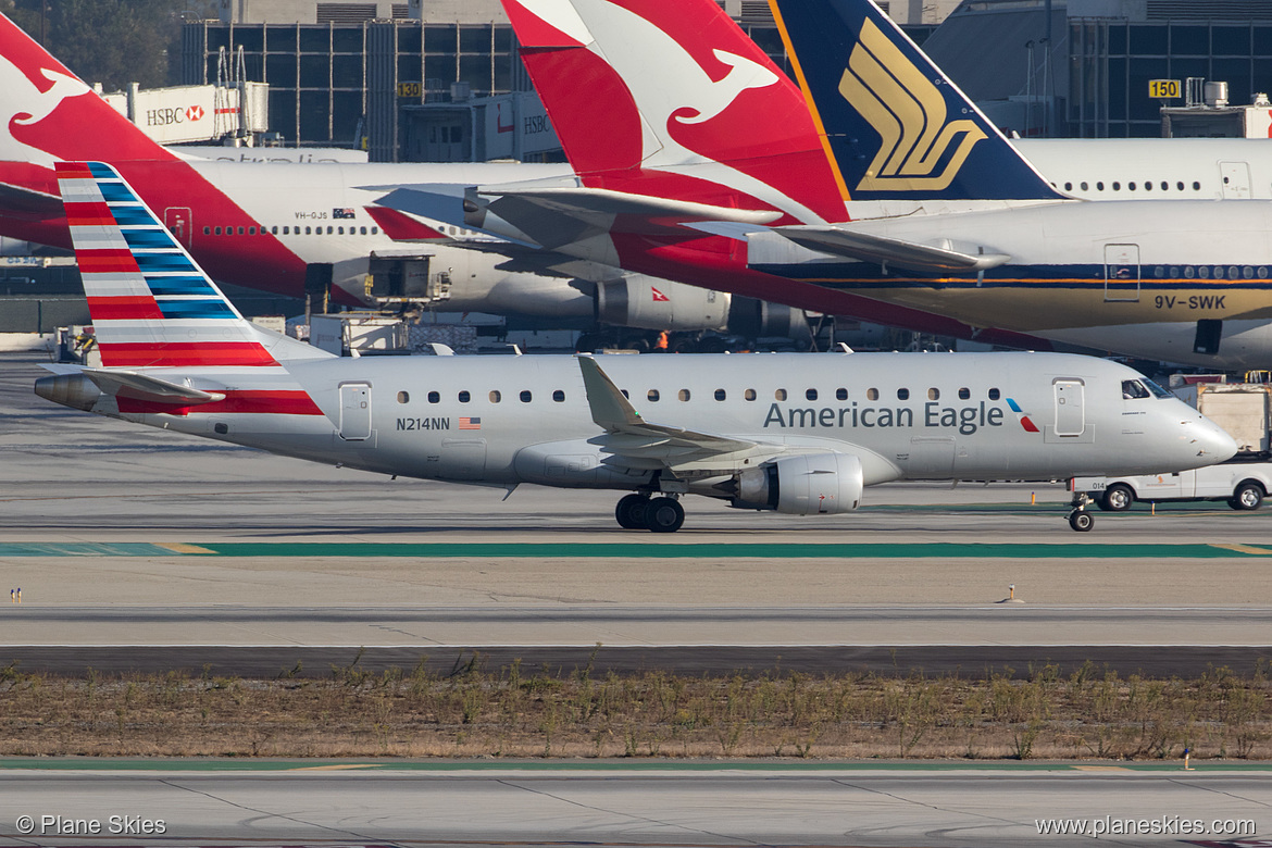 Compass Airlines Embraer ERJ-175 N214NN at Los Angeles International Airport (KLAX/LAX)