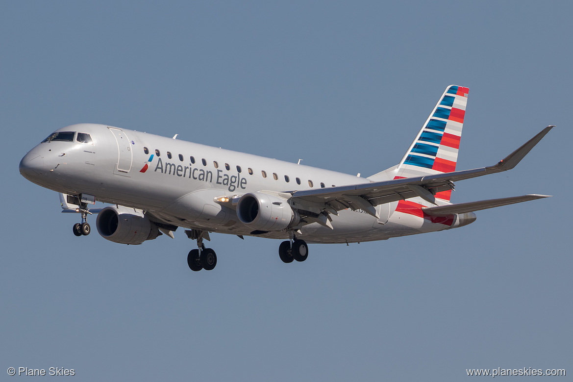 Compass Airlines Embraer ERJ-175 N219NN at Los Angeles International Airport (KLAX/LAX)