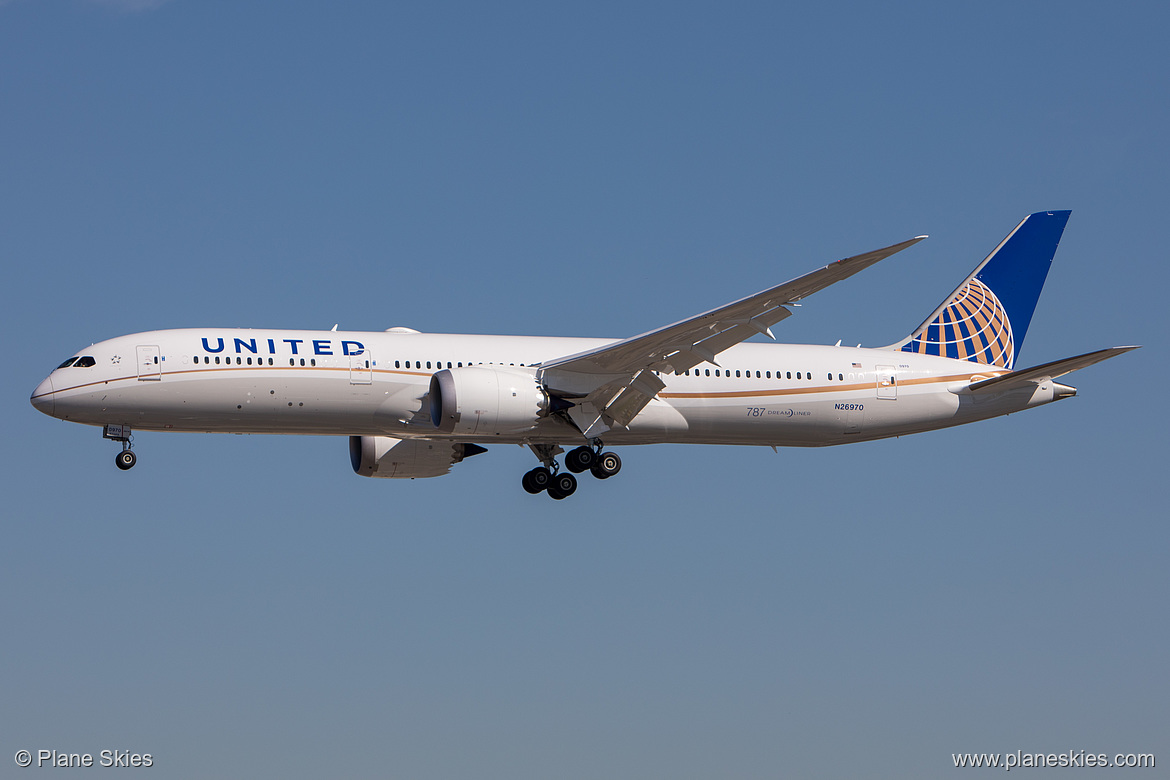 United Airlines Boeing 787-9 N26970 at Los Angeles International Airport (KLAX/LAX)