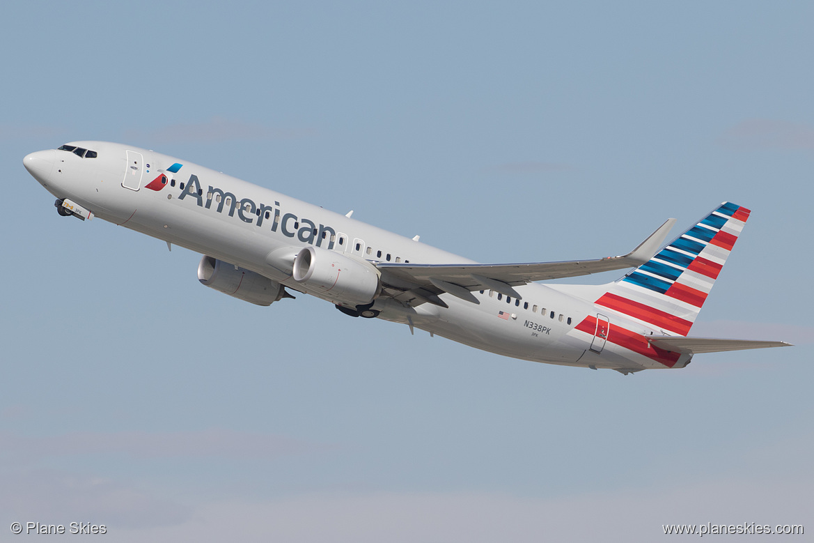 American Airlines Boeing 737-800 N338PK at Los Angeles International Airport (KLAX/LAX) American Airlines Boeing 737-800 N338PK at Los Angeles International Airport (KLAX/LAX)